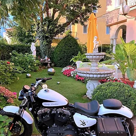 Otel Auguste