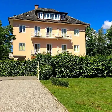 Otel Auguste