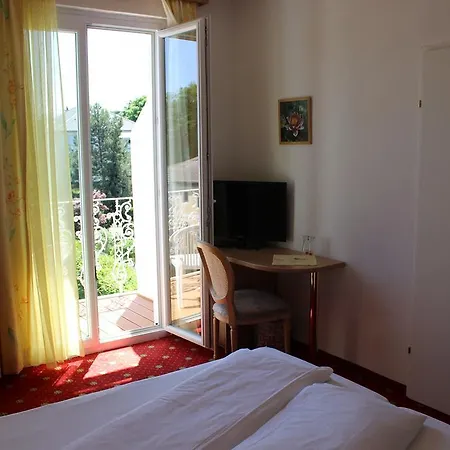 Auguste Hotel 2*