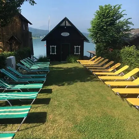 Auguste Hotel
