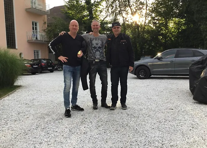 オーギュスト ホテル 2*